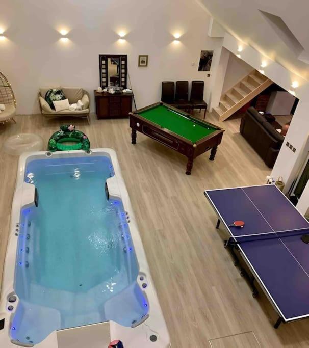 Island Seaview Villa With Swim Spa & Sauna 罗撒西 外观 照片